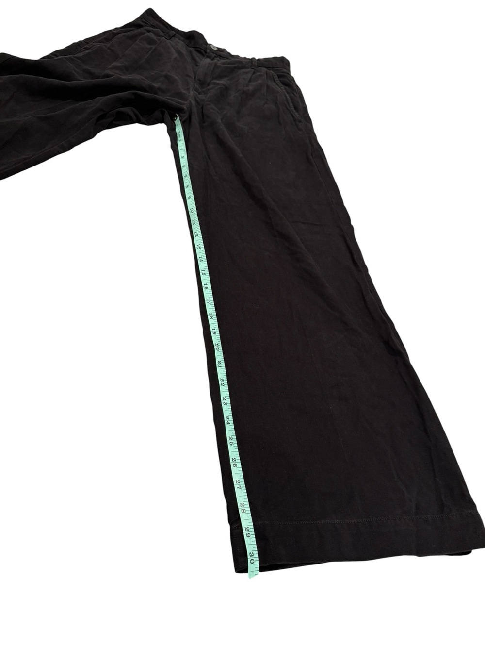 Everlane The Trouser in Buttersoft - Black - Picture 10 of 16